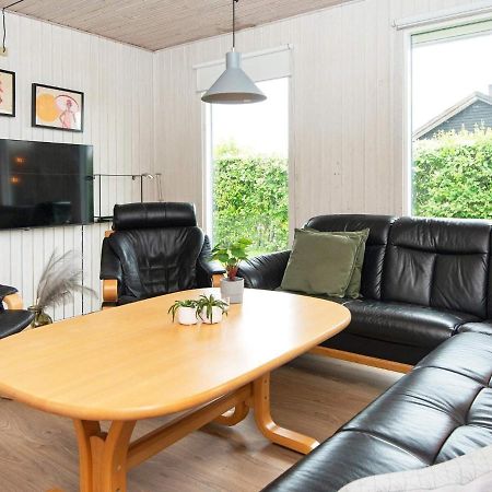 9 Person Holiday Home In Juelsminde Sonderby  Екстер'єр фото